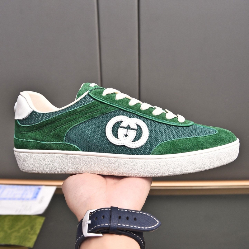 G*u*i casual shoes
